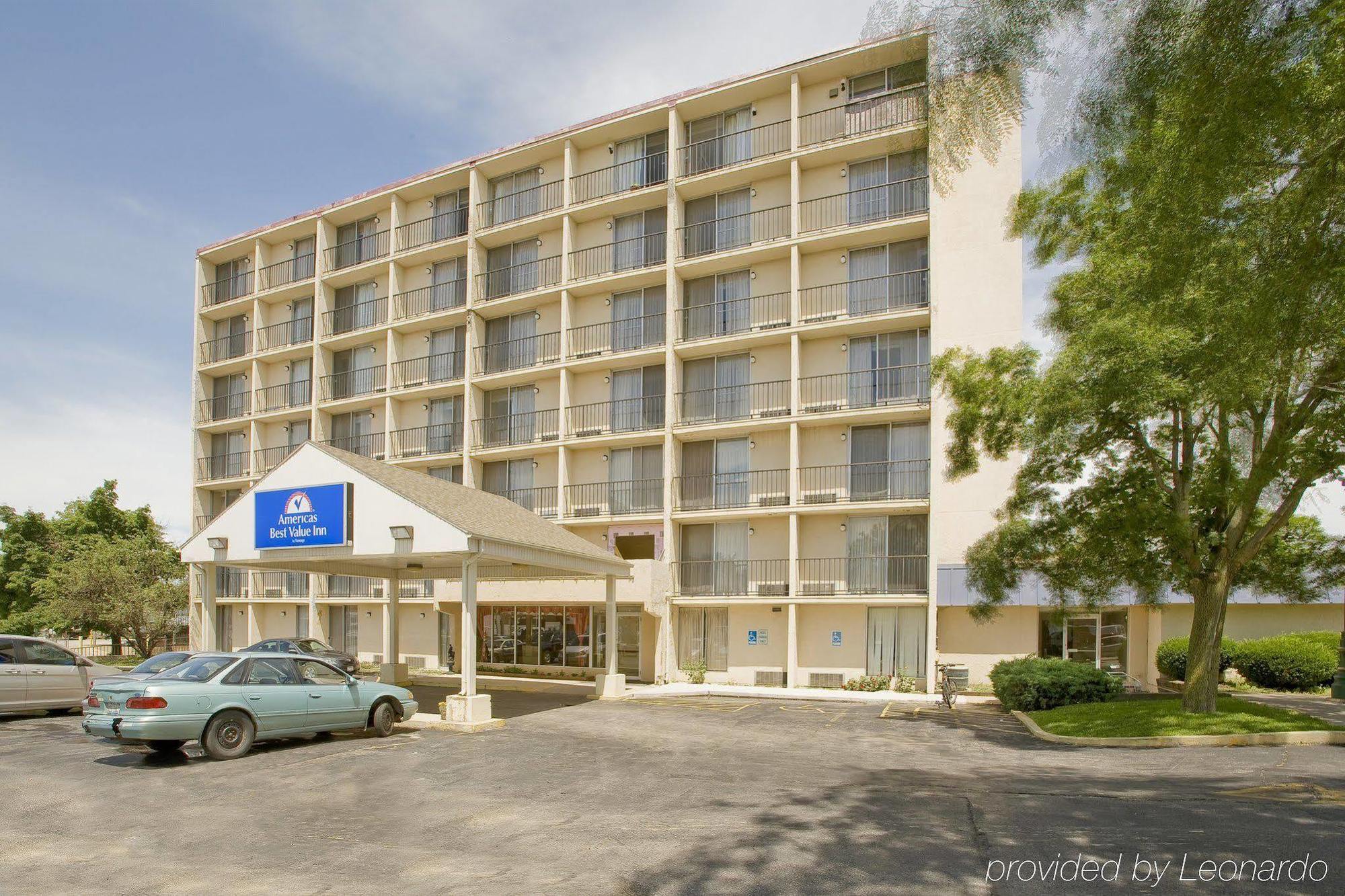 Broadview Inn Suites Гейлсберг Экстерьер фото