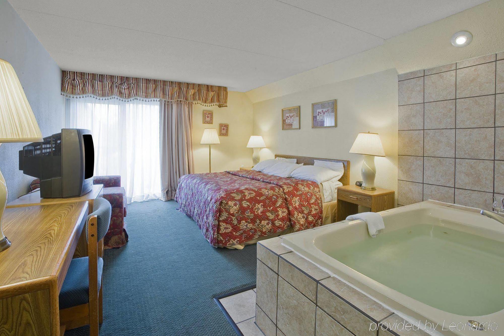 Broadview Inn Suites Гейлсберг Номер фото